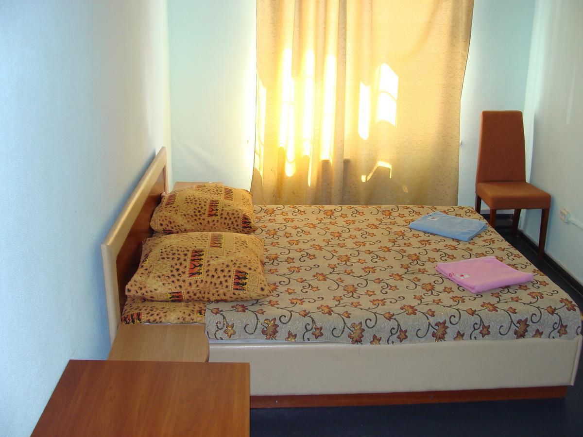 Adel Hotel Kijev Kültér fotó
